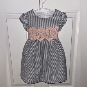 Iris & Ivy grey and Pink Lace seersucker Kids Dress 18 months